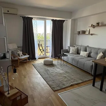 Nest Apartment